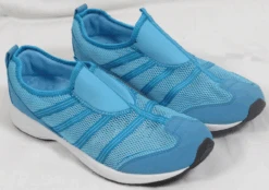 Kings Court Sky Blue Slip On Water Shoes Size 12 Extra Wide